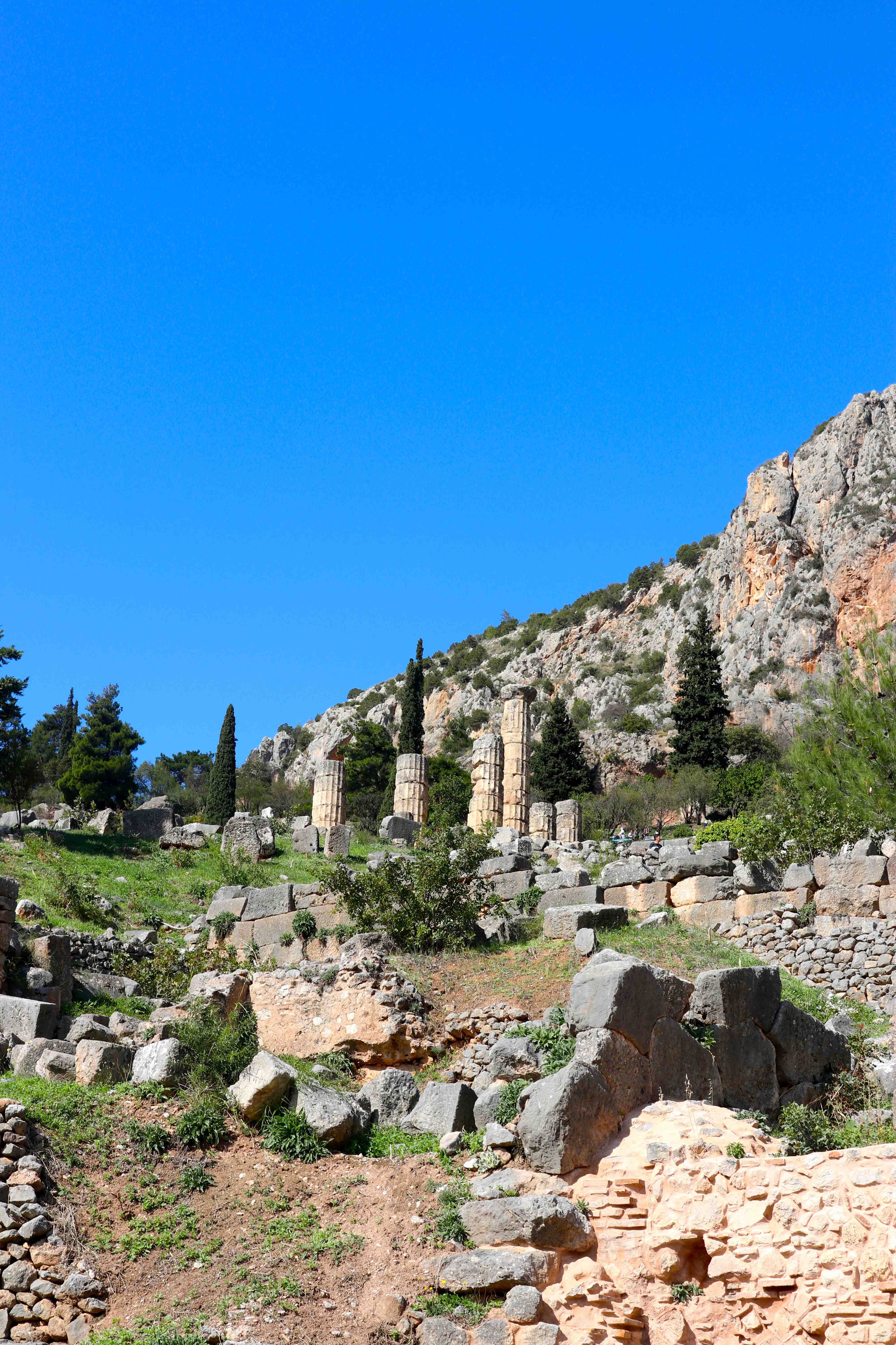 Delphi - History and Facts